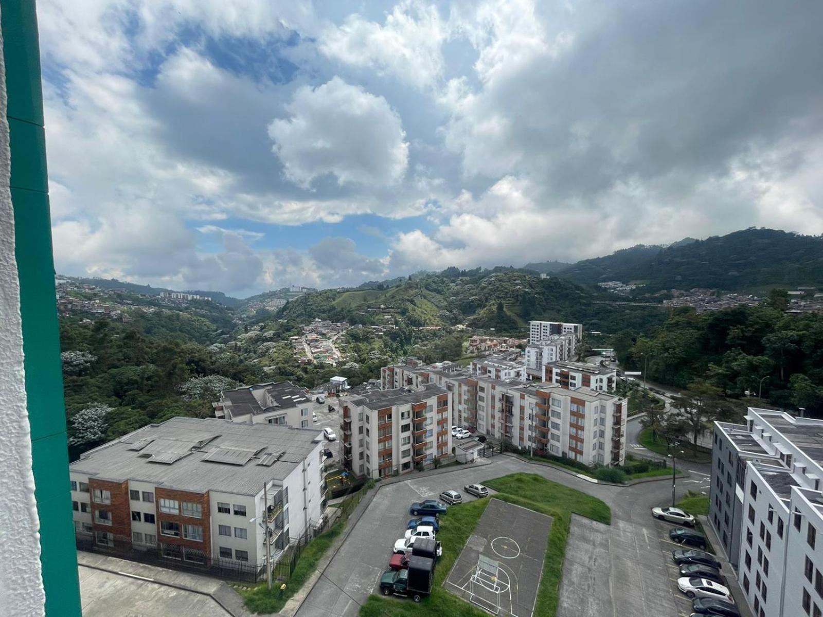 Ferienwohnung Muy Cerca Al Cc Fundadores, U Autonoma & El Centro Manizales Exterior foto